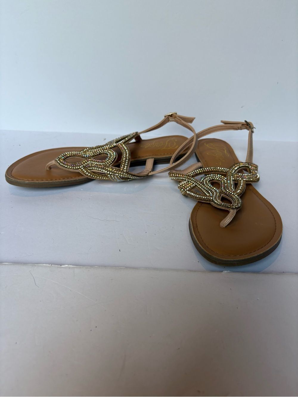 Fergie Sparkly Tan Women's T-Strap Sandals Size 8.5M